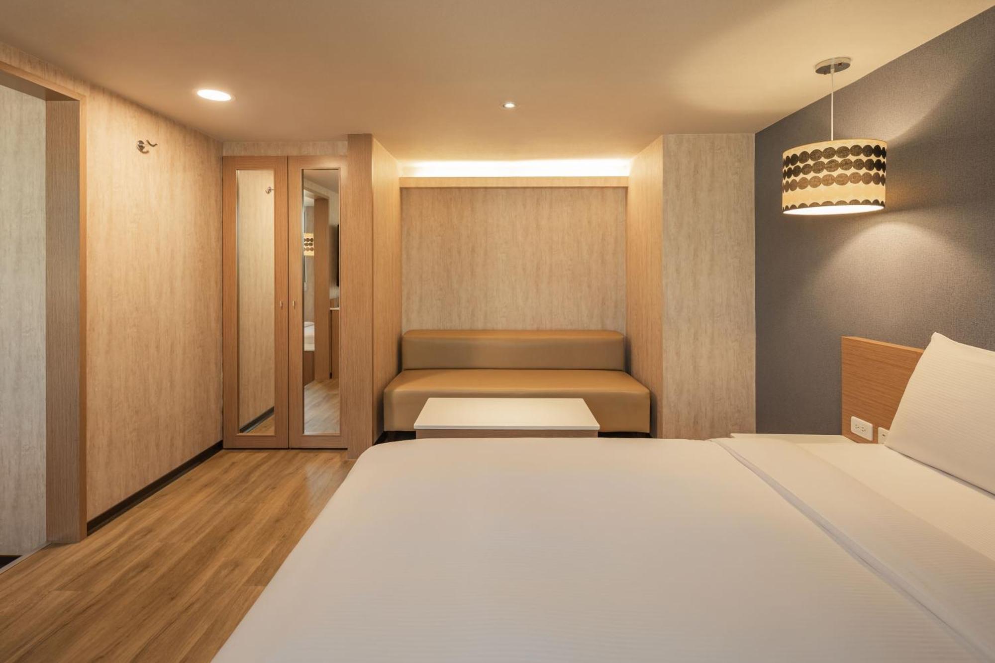 Kindness Hotel - Tainan Chihkan Tower Phòng bức ảnh