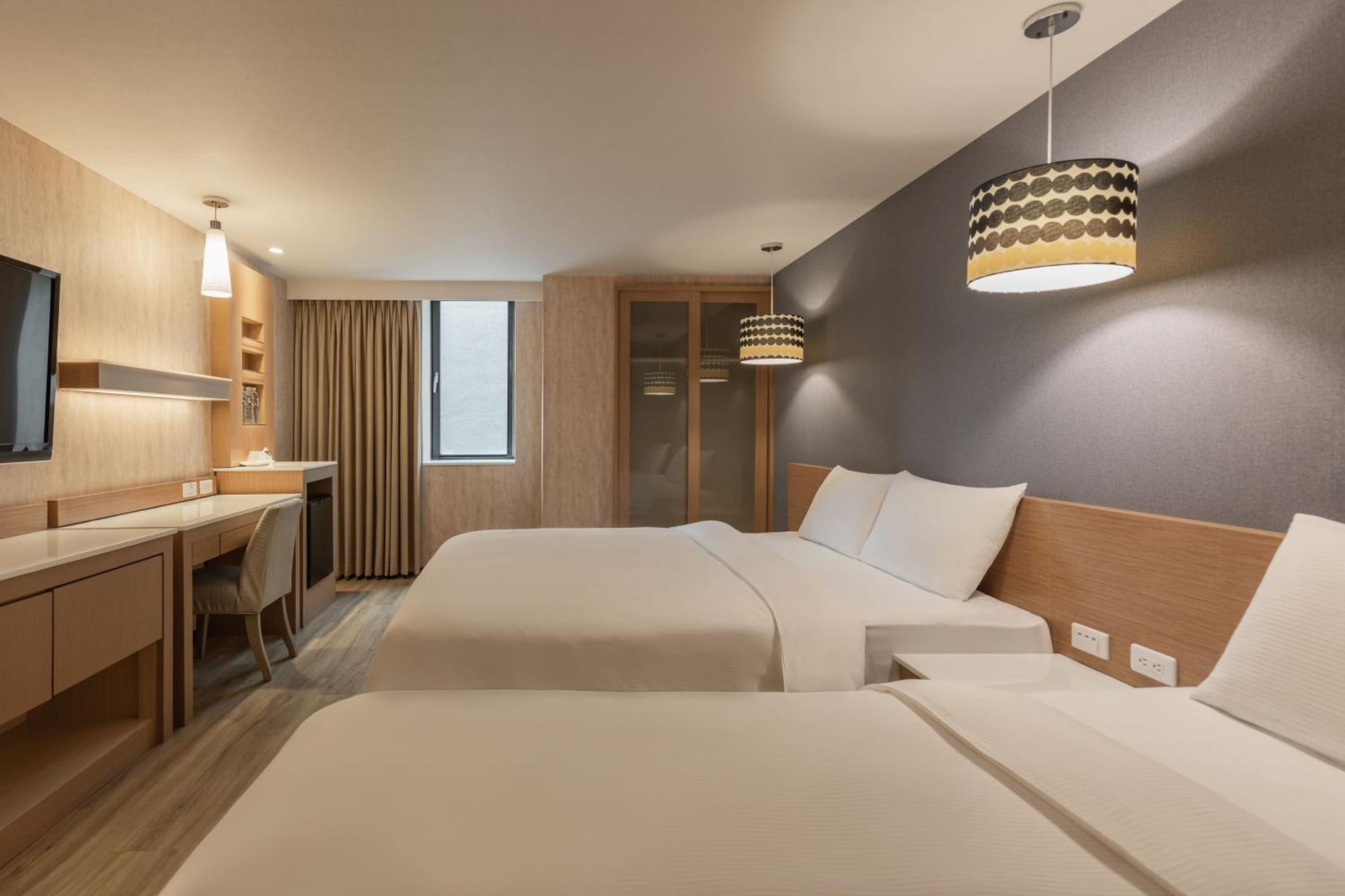 Kindness Hotel - Tainan Chihkan Tower Phòng bức ảnh