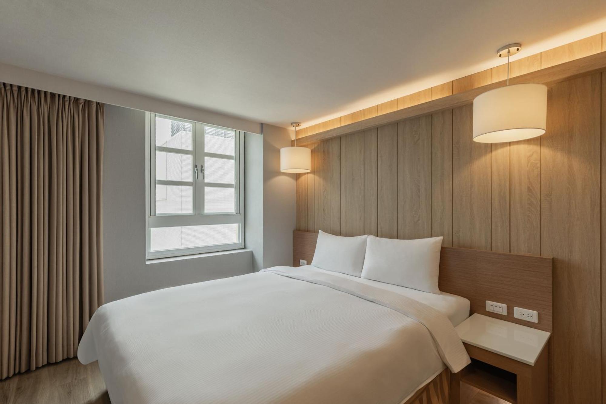 Kindness Hotel - Tainan Chihkan Tower Phòng bức ảnh