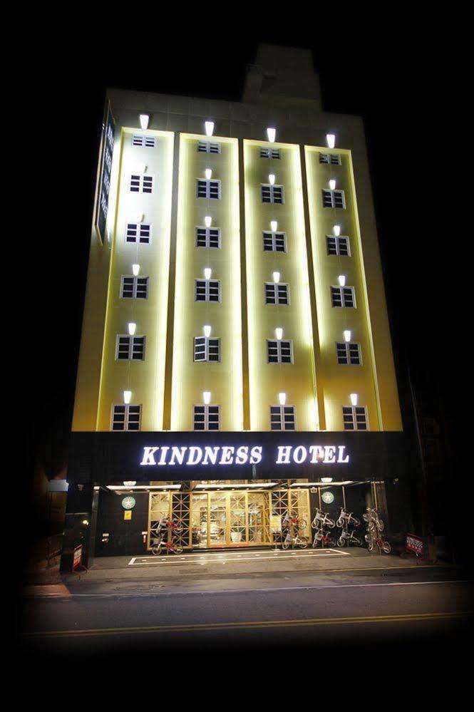 Kindness Hotel - Tainan Chihkan Tower Ngoại thất bức ảnh